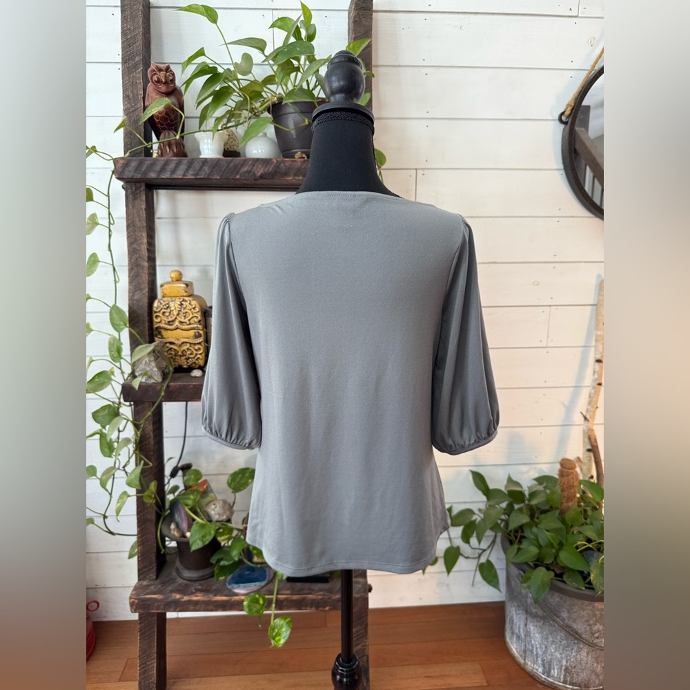 H&M Gray Women's Blouse - Picture 10 of 17